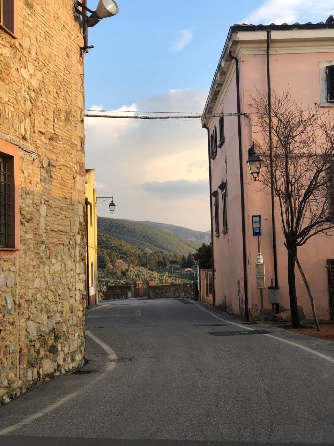 Room With Panoramic Vista Santa Luce Exterior photo